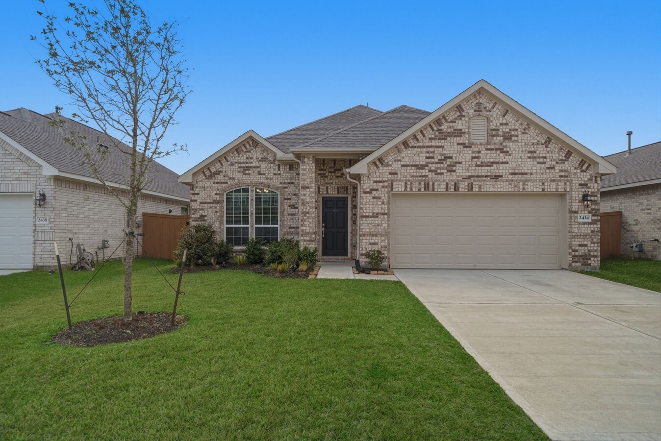 Photo - 2434 Abbot Brk Dr