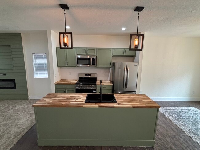 Photo - 2921 Decatur St