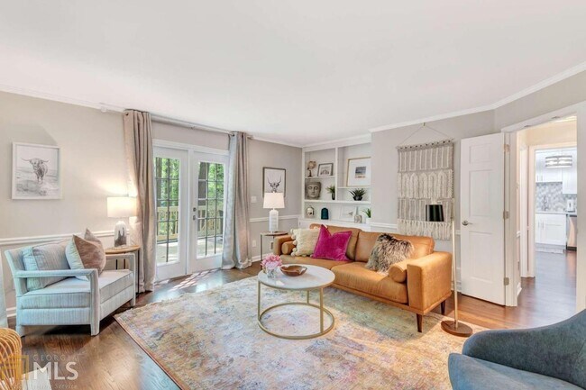 Photo - 5573 Roberts Dr