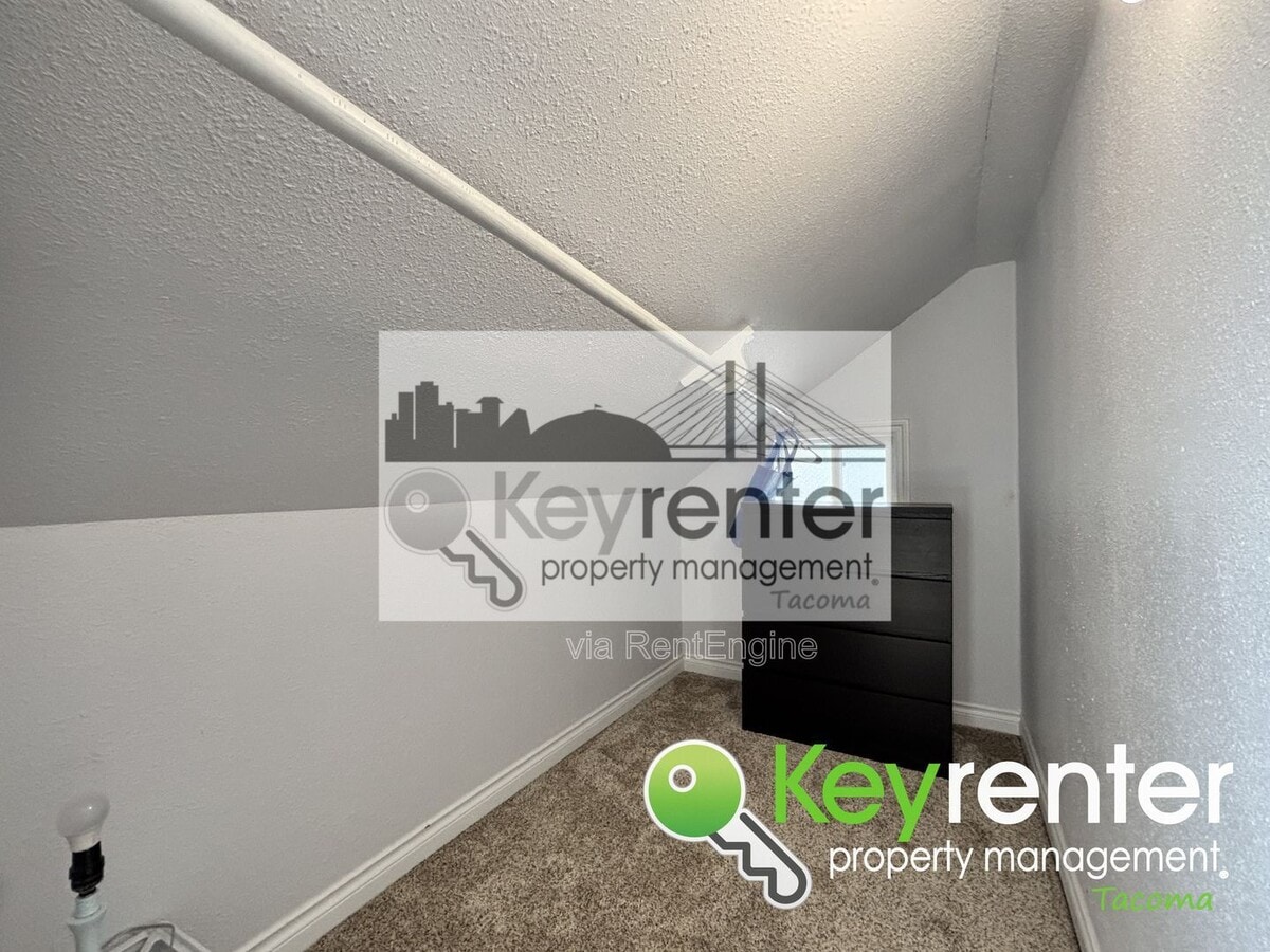 Photo - 8434 Tacoma Ave S