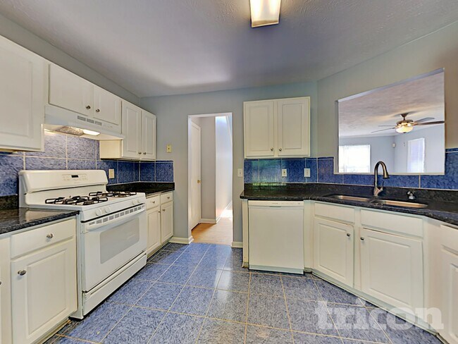 Photo - 7258 Silverton Trail