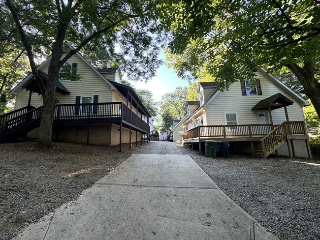 Photo - 231 Derby St