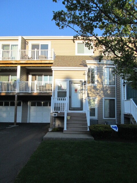 Building Photo - 721 Robert Frost Dr Unit 721 Rental