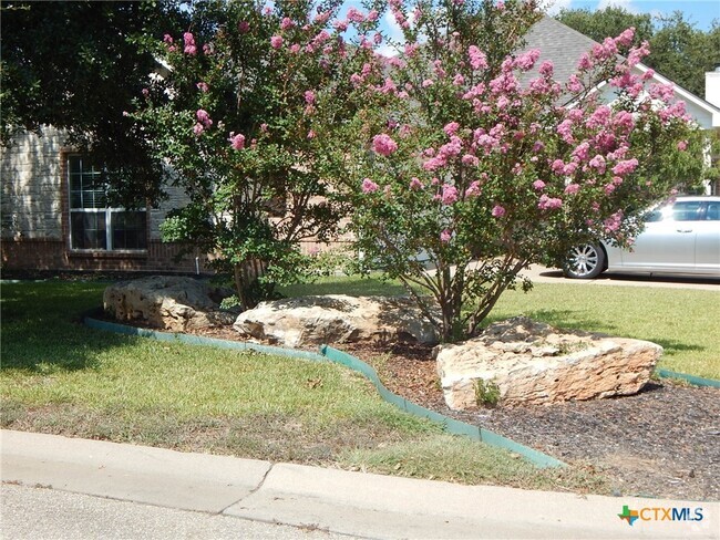 Building Photo - 2600 Garden Brook Trail Rental