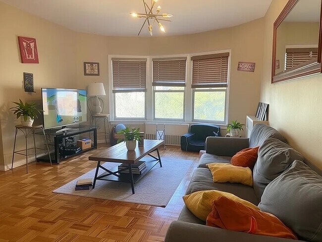 Photo - 2500 Q St NW Unit 336