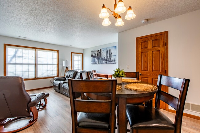 Photo - 3058 River Falls Rd NW