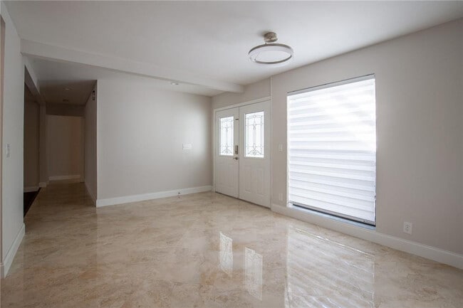 Photo - 5100 SW 104th Ave