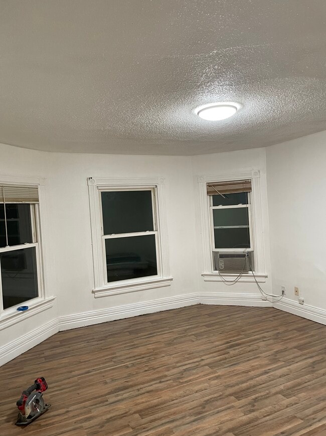 Photo - 24 Henry St Unit 2