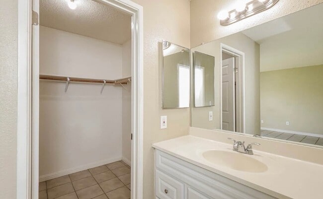 Photo - 8146 Cottonmill Cir