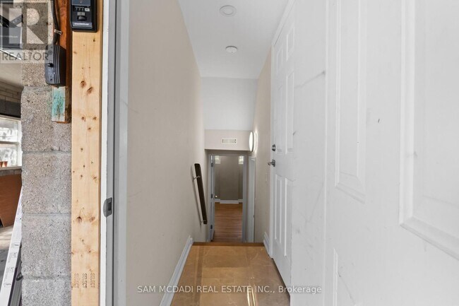 Photo - 1821 Christopher Rd