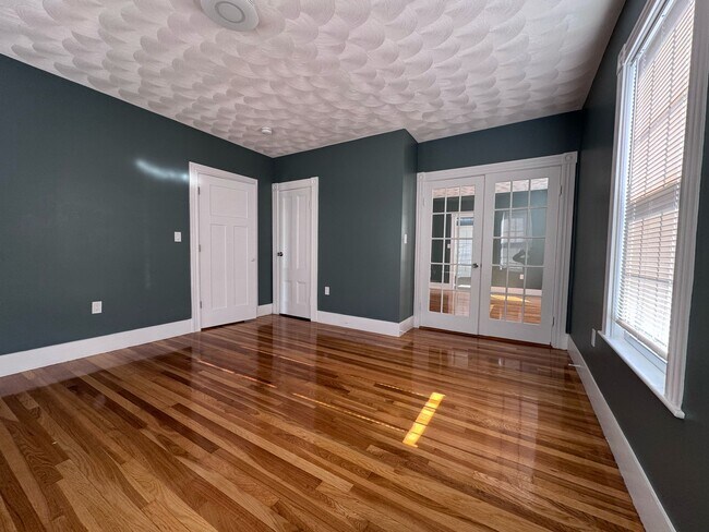 Photo - 45 Grove St Unit 2