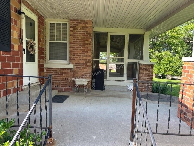 305 Herndon St