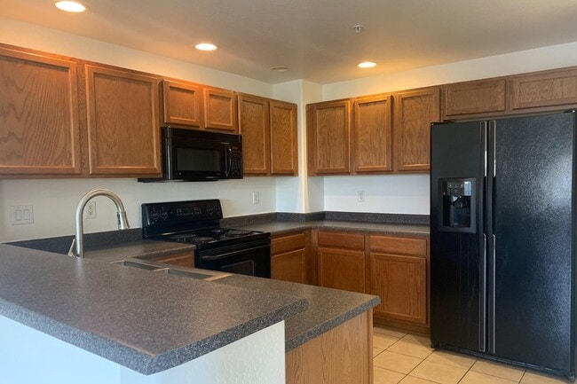 Photo - 20121 N 76th St