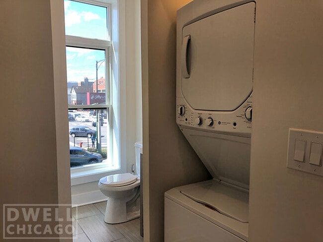 Photo - 2362 N Clybourn Ave Unidad 2R