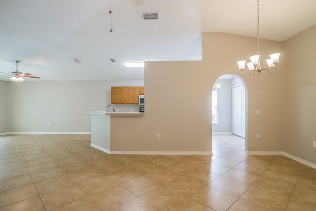 Photo - 3192 Carlotta Road