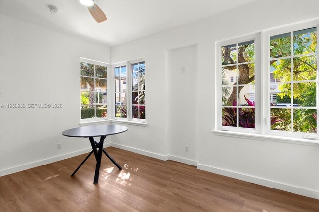 Photo - 1009 Meridian Ave Unit 14