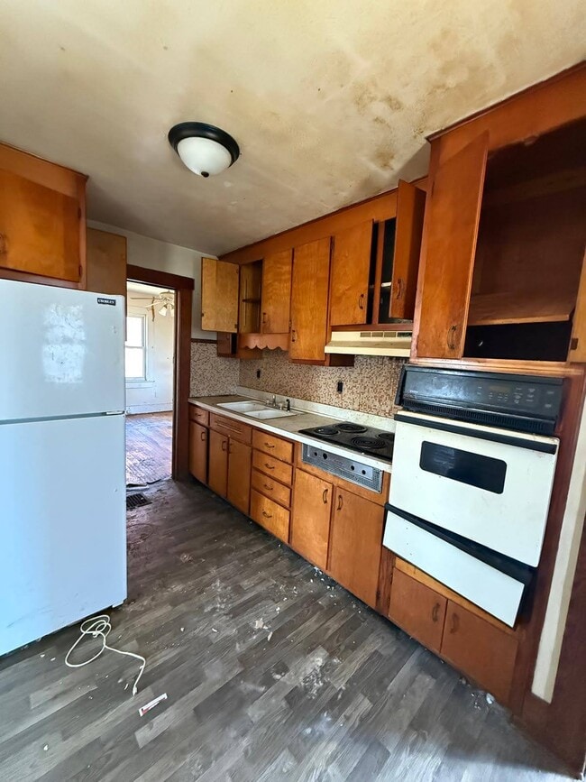 Photo - 1236 E Clay St