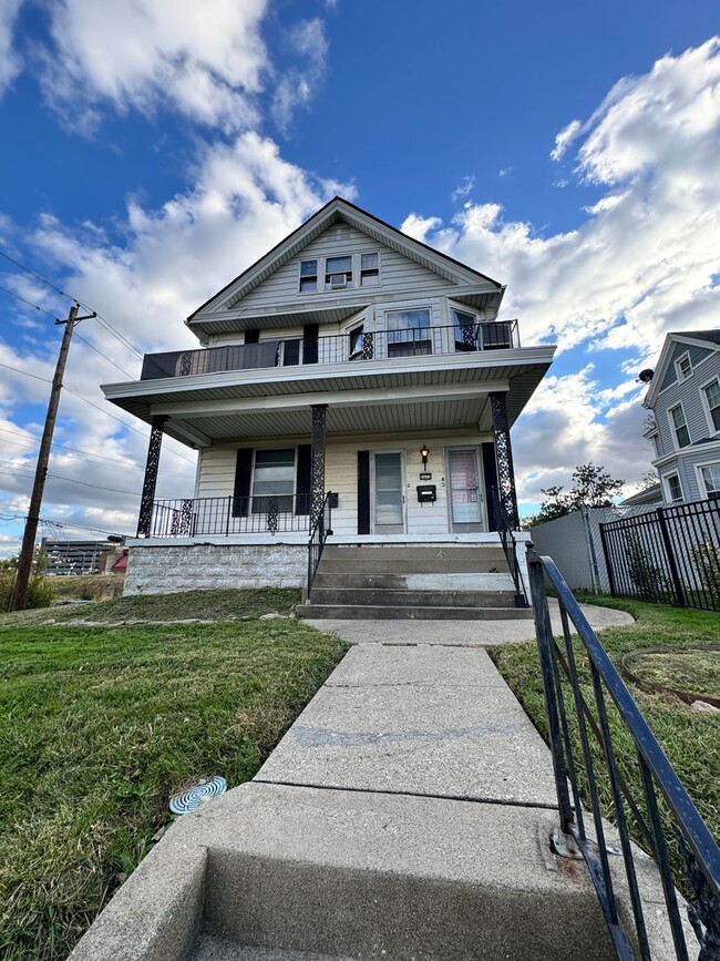 Photo - Norwood Duplex W/ Driveway Parking