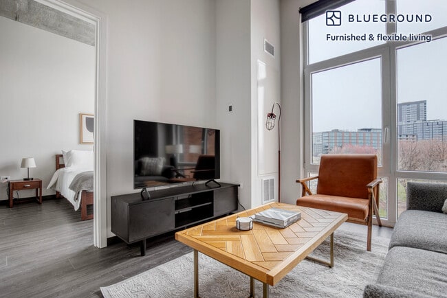 Photo - 150 N Ashland Ave Unit FL4-ID1058