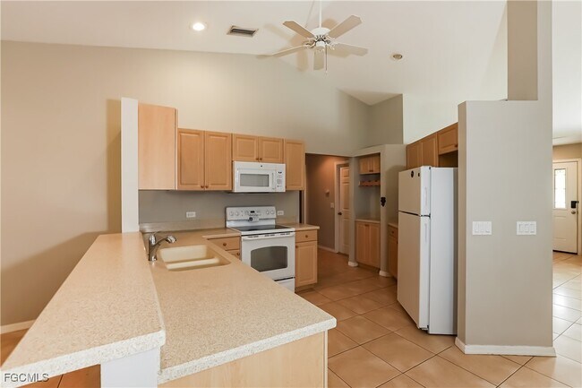 Photo - 5840 Regent Rd