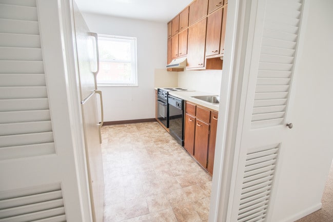 Photo - Corliss Apartments