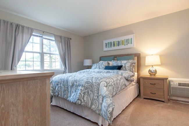 Photo - The Hills at Lehigh