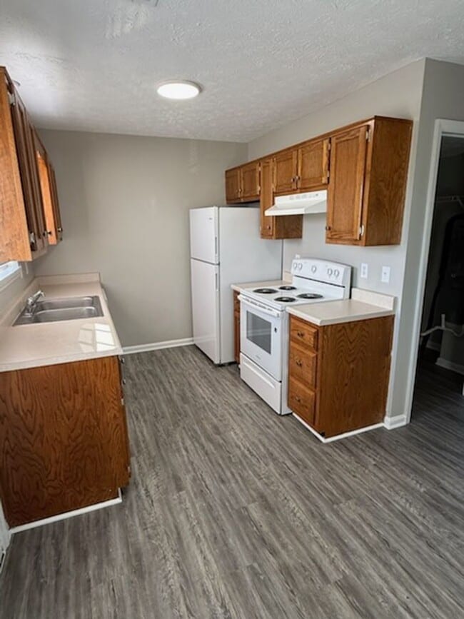 Building Photo - 203 Aqueduct Dr Unit A