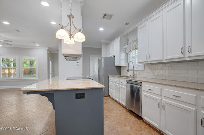 Photo - 188 E Edith Rd