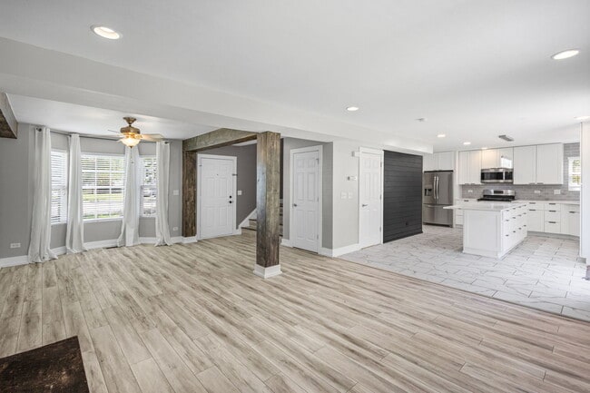 Photo - 5117 Woodmere Ct