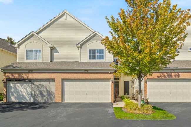 Building Photo - 17578 Gilbert Dr Rental
