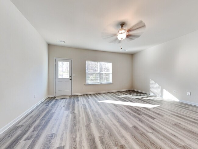 Photo - 332 Oliver Dr