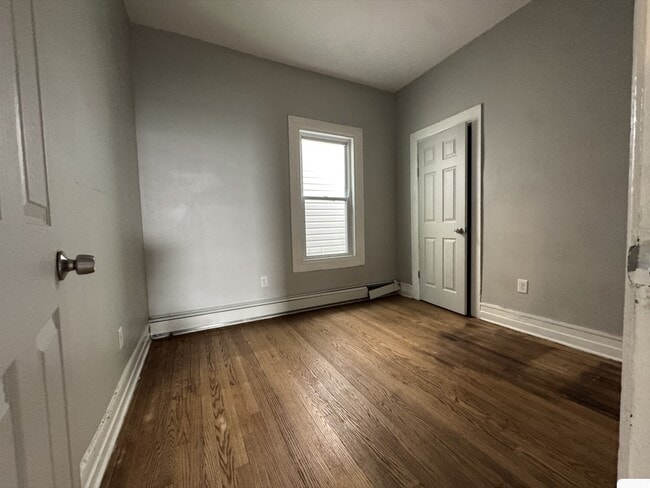 Photo - 33 Lexington Ave Unit 2