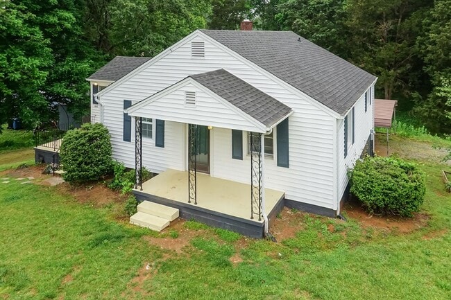 Photo - Three Bedroom Single Family Home!