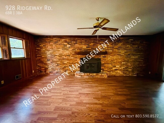 Photo - 928 Ridgeway Rd