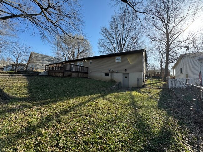 Photo - 205 S Forester Dr