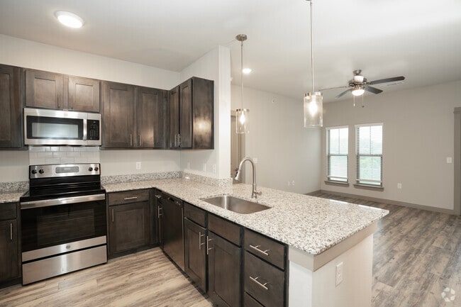 2BR, 2BA - 1,050SF - Kitchen