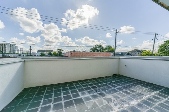 Building Photo - 2518 Mason St