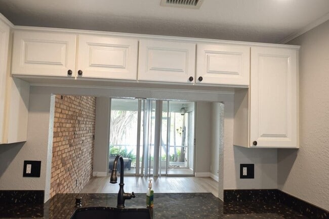 Photo - 9311 Orange Grove Dr Unidad 109