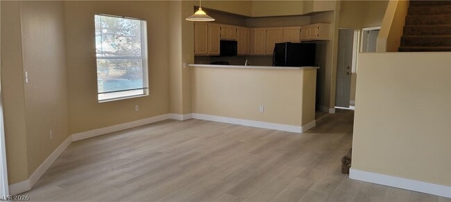 Photo - 5125 W Reno Ave Unidad 2018