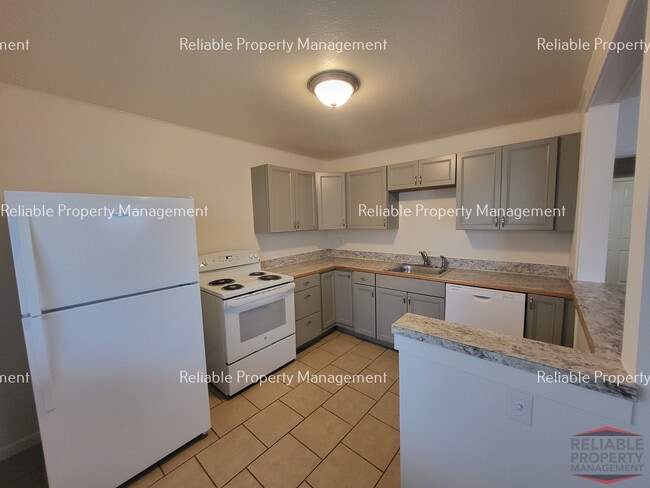 Photo - 674 N Water Ave Unit 674 N Water Ave