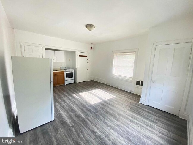 Building Photo - 4635 Leiper St Unit 3
