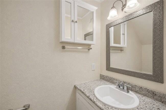 Photo - 1902 Dartmouth St Unidad O2