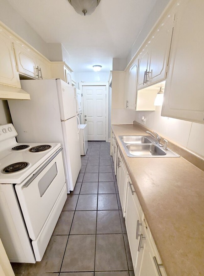 Duplex in NW OKC Rental House Rental in Oklahoma City, OK