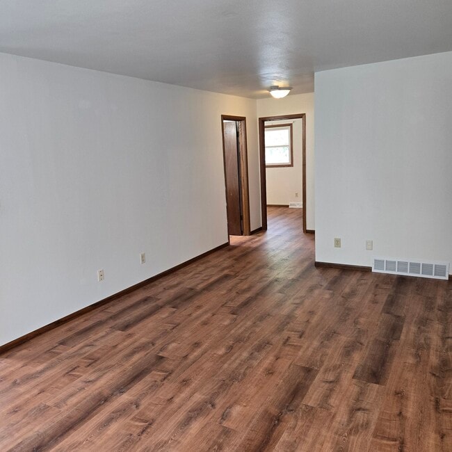 Photo - 1062 Perry St