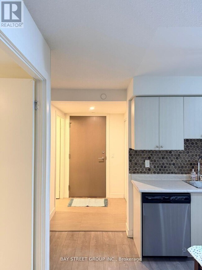 Photo - 10 Wilby Crescent Unit 1602