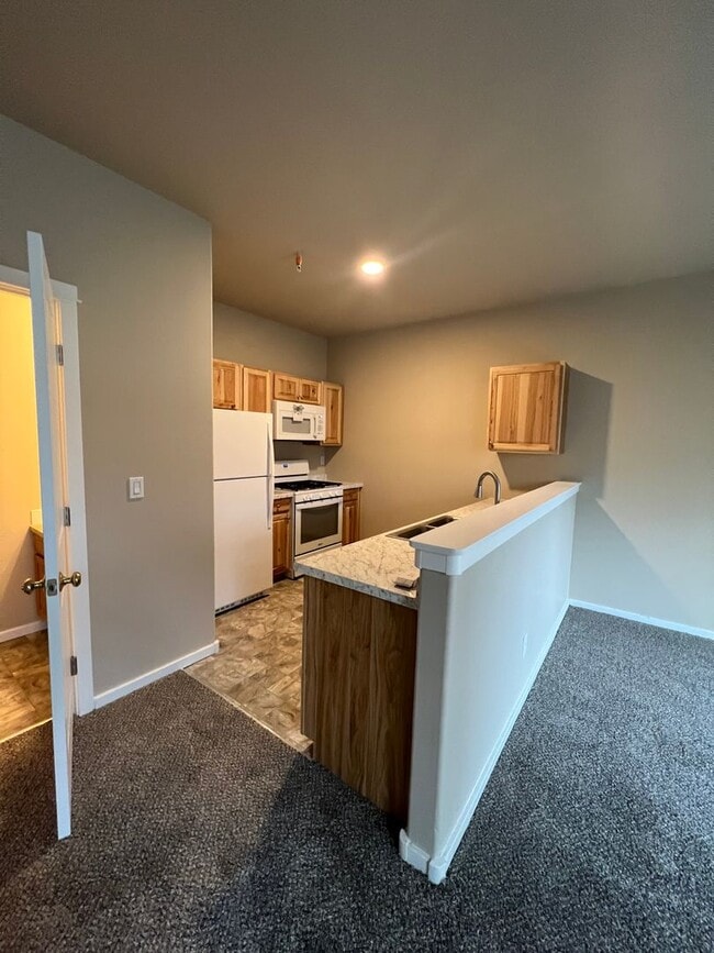 Photo - 2 Bed/2.5 Bath Unit Convenient to Old Mill... Unidad 2