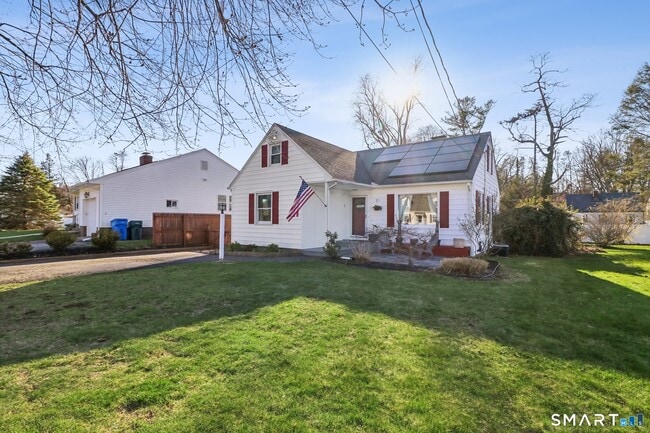 Photo - 27 Melrose Ave