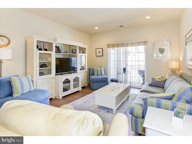 Photo - 4045 Derby Ct