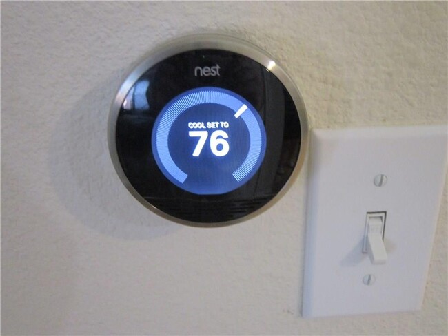 Photo - 1100 Emmitt Run