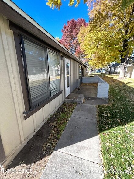 Photo - 1706 London Cir